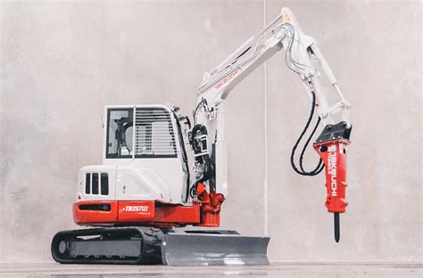 Takeuchi Launches New Line of Hydraulic Hammers